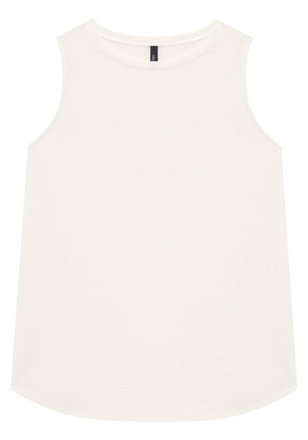 Regata Nude